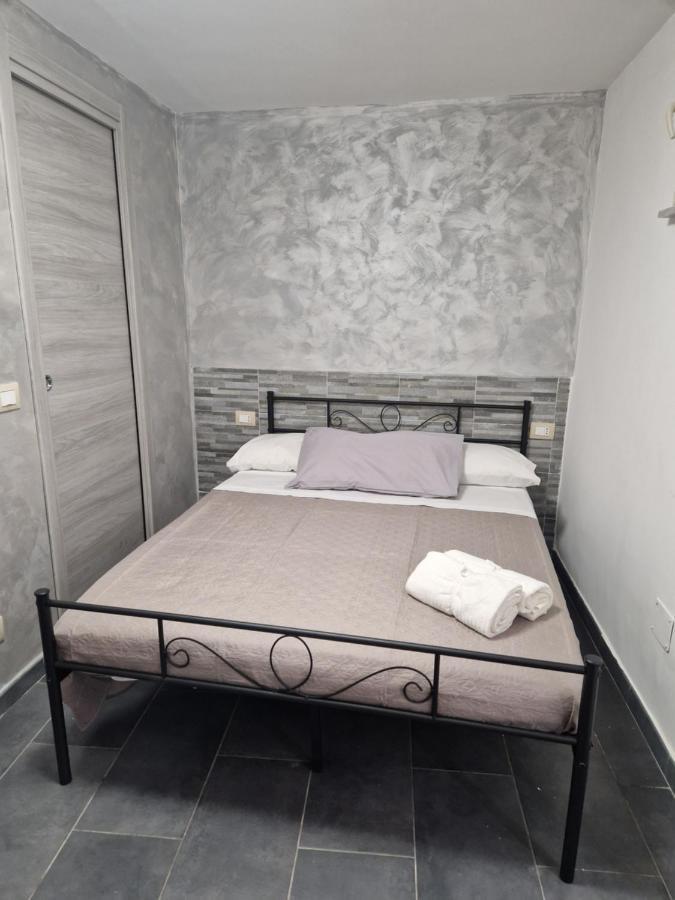 Caterina Apartment Наполи Екстериор снимка