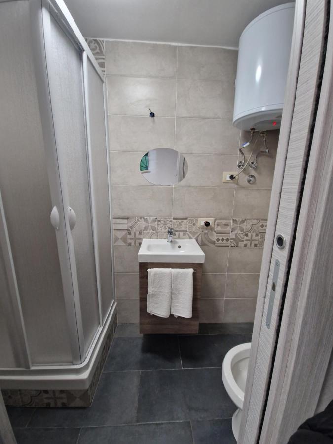 Caterina Apartment Наполи Екстериор снимка